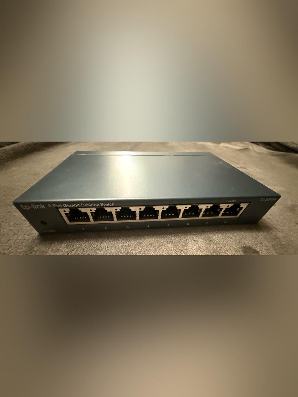 TP-Link 8 port TL-GS108 Gigabit internet switch